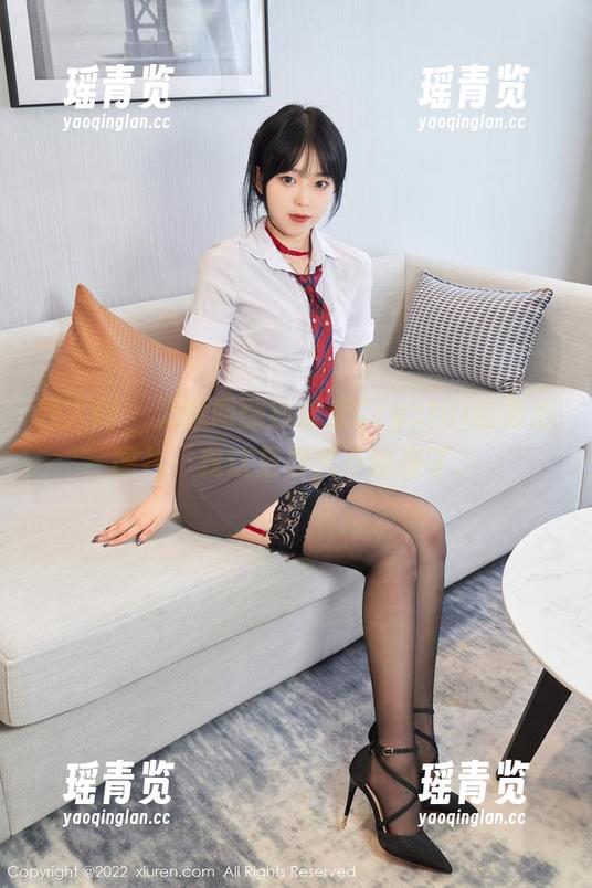 秀人网-荡漾Crystal 秀人网 - 无意间翻到荡漾Crystal的甜心图片,我这是要火不脱身了。