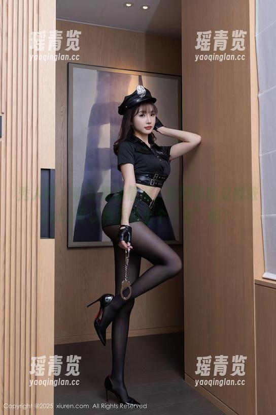 秀人网 - 听说姐妹情深，原图里的赵惟依coco可以再重磅出个“姐”吗？
