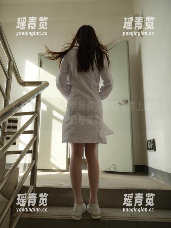 紧急企划-小恩 紧急企划 - 万圣节特供,小恩写真上的南瓜与鬼影