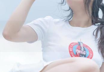 脱尾巴Mizuki的女孩：她那身cos居然原图好得让人不敢相信！