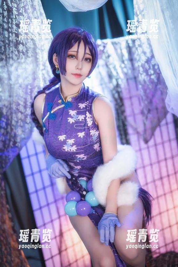 菌烨tako 私拍作品“至臻风女”,毫不掩饰地展示了菌烨tako的独特气质
