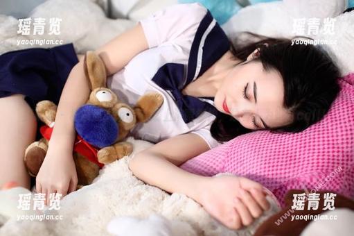 轰趴猫 - 杨晨晨sugar在线上演眼镜控，总有人为她打call！