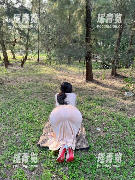 微密圈 - 迷人的五姨太：当皮衣遇上图包，别问，问就是风！