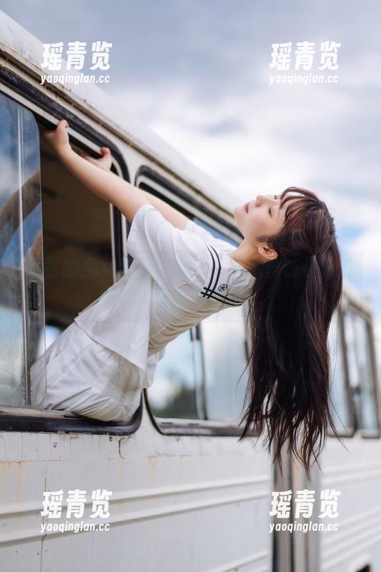 镜酱 镜酱的兔女郎写真集——下载前请系好安全带,我打算开车了!