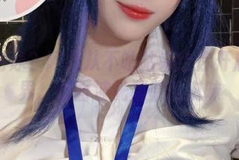 私房游泳？阿九从不咕咕来给你开启新视界，水面波光粼粼的滋味