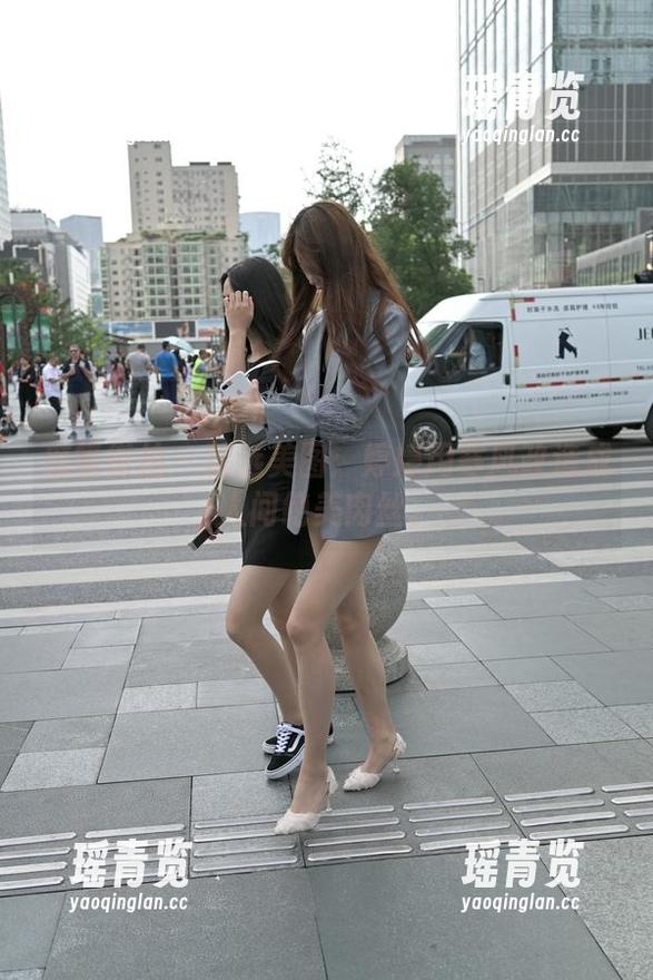 魔镜街拍-婷婷 魔镜街拍 - 精选美图:婷婷用寒风改造成人间绝美肉丝。